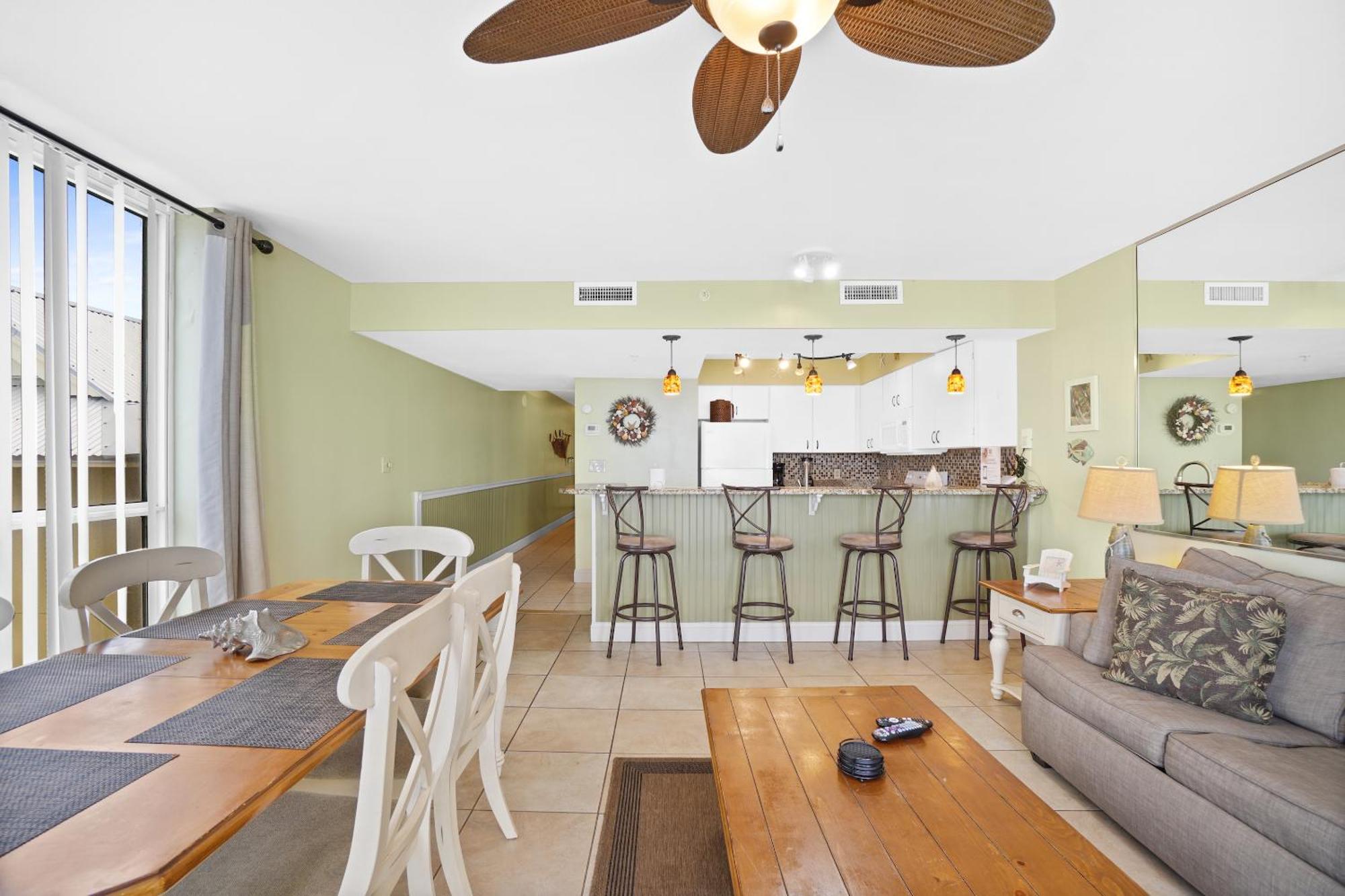 Pelican Beach Resort By Panhandle Getaways Destin Room photo